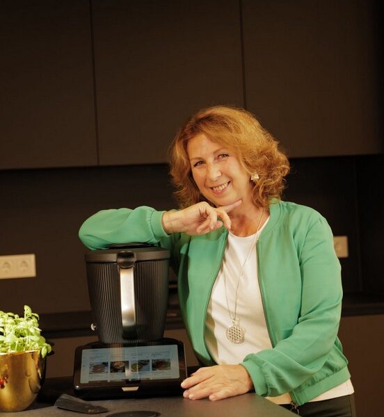 Viktoria Klar mit einem Thermomix